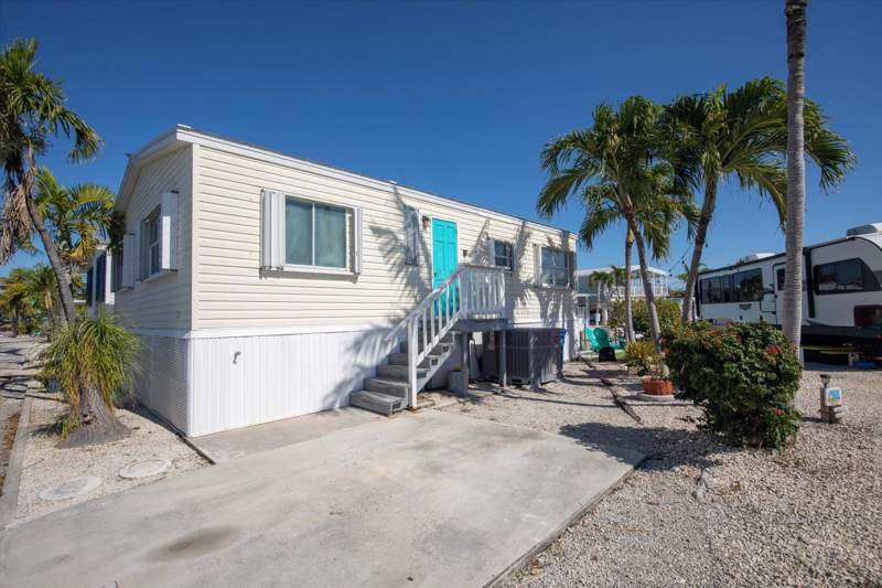 2 bedroom Mobile Home at 701 Spanish Main Drive #453, Venture Out (23.0), Cudjoe Key — photo 4