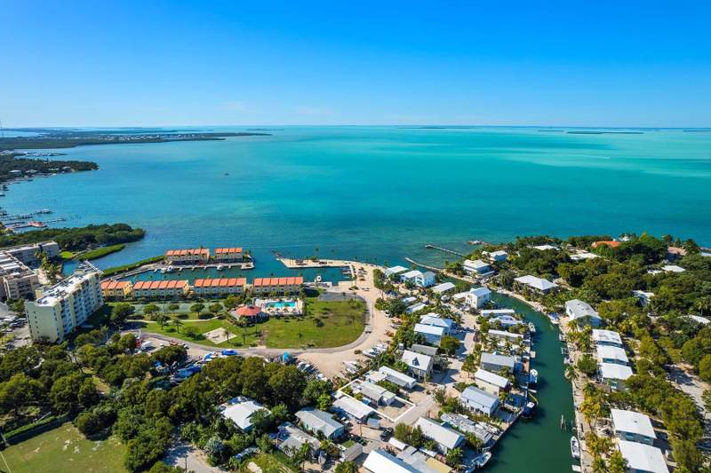 2 bedroom Mobile Home at 135 Airstream Lane, Vacation Village - Amd (89.0), Plantation Key — photo 2