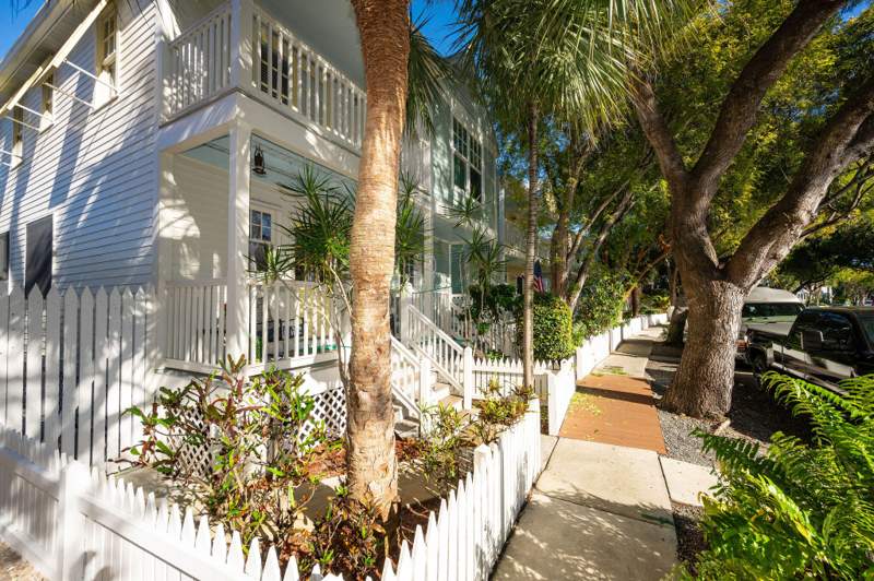 2 bedroom Condominium at 123 Golf Club Drive, Key West Golf Club Dev (4.0), Key West — photo 2