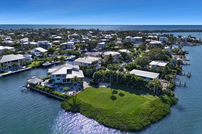 6 bedroom Single Family Residence at 186 & 165 Bayview Drive, Safety Harbor (74.0), Lower Matecumbe — photo 2