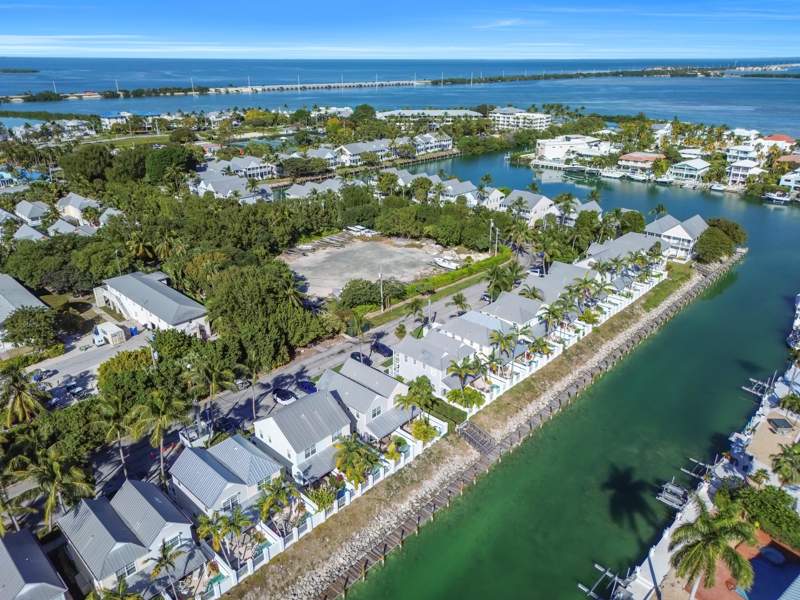 2 bedroom Townhouse at 7026 Harbor Village Drive, Village at Hawks Cay (61.0), Duck Key — photo 3