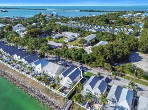 7026 Harbor Village Drive, Duck Key FL - photo 6 of 50