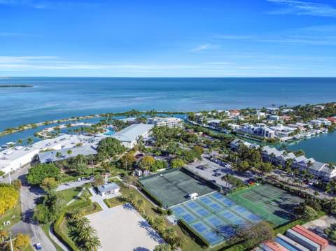 7026 Harbor Village Drive, Duck Key FL - photo 15 of 50