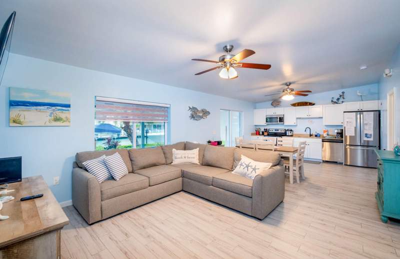 2 bedroom Half Duplex at 410 10Th Street, Key Colony Bch 1st Addn Amd Plat (53.5), Key Colony — photo 5