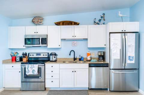410 10Th Street, Key Colony FL - photo 8 of 67