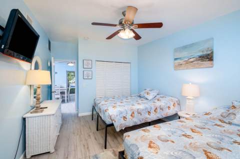 410 10Th Street, Key Colony FL - photo 18 of 67
