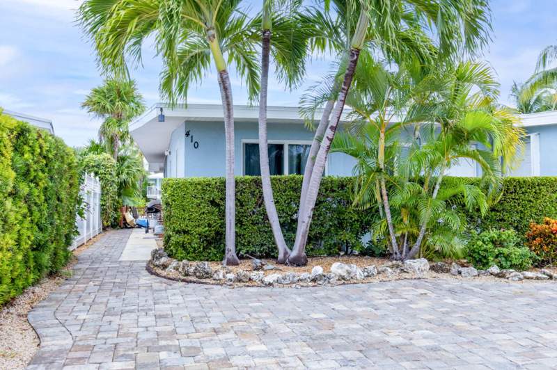 2 bedroom Half Duplex at 410 10Th Street, Key Colony Bch 1st Addn Amd Plat (53.5), Key Colony — photo 2