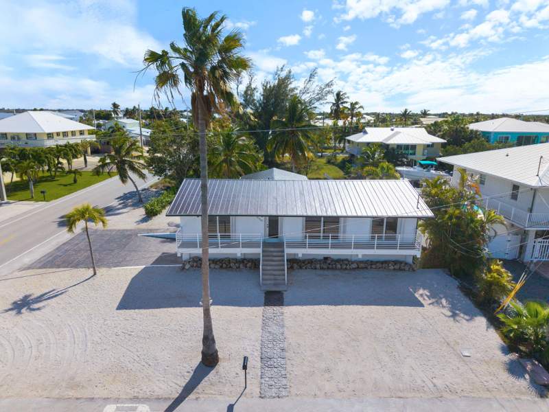 3 bedroom Single Family Residence at 30368 Killdeer Lane, Tropical Bay (30.5), Big Pine Key — photo 3