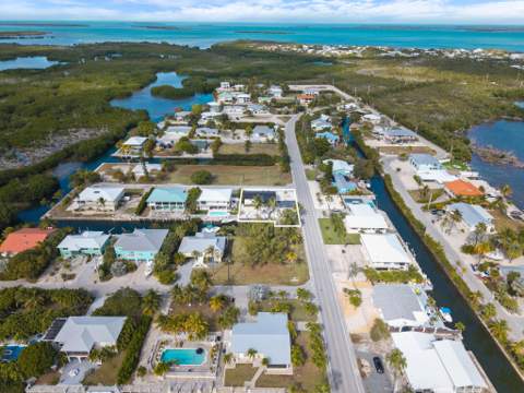 30368 Killdeer Lane, Big Pine Key FL - photo 7 of 59