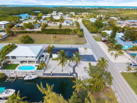 30368 Killdeer Lane, Big Pine Key FL - photo 8 of 59
