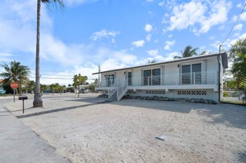 30368 Killdeer Lane, Big Pine Key FL - photo 12 of 59