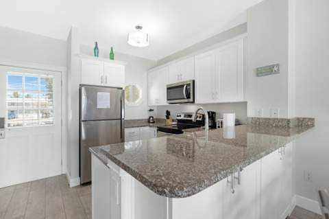 5006 Sunset Village Drive, Duck Key FL - photo 9 of 39