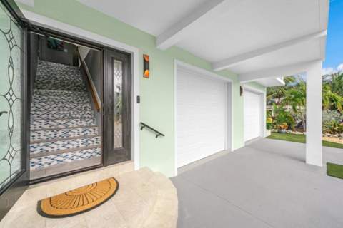 247 W Seaview Circle, Duck Key FL - photo 13 of 61