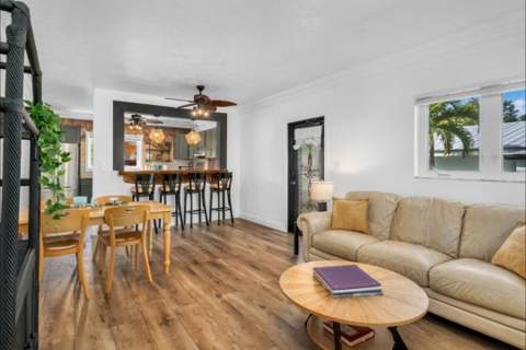 247 W Seaview Circle, Duck Key FL - photo 7 of 61