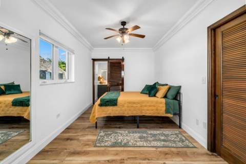 247 W Seaview Circle, Duck Key FL - photo 11 of 61