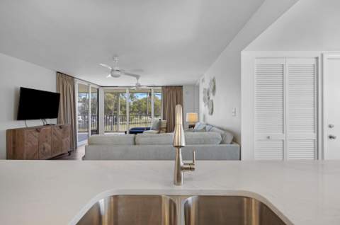 8204 Marina Villas Drive, Duck Key FL - photo 14 of 45