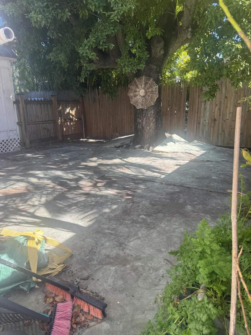 5 bedroom Duplex at 1432 Eliza Street, Knights Sub (2.0), Key West — photo 4