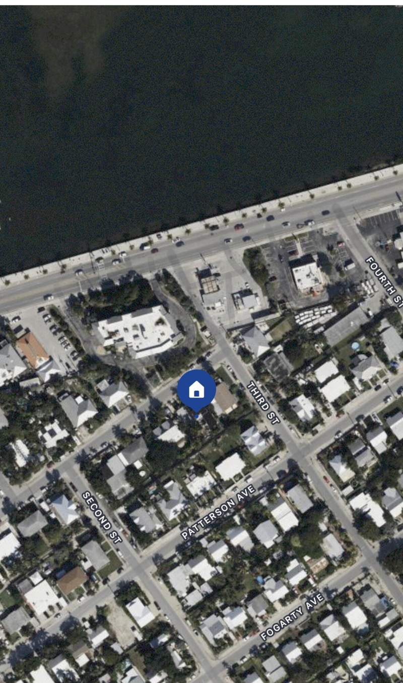 7 bedroom Multi-Units at 2016 Roosevelt Drive, Sunshine Sub Plat 3 (3.0), Key West — photo 2