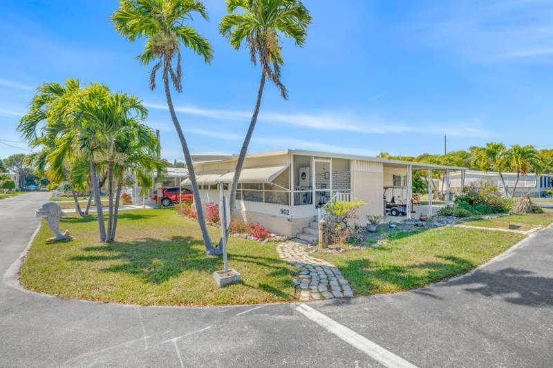 2 bedroom Mobile Home at 902 S Ruby Drive, Silver Shores (96.0), Key Largo — photo 4