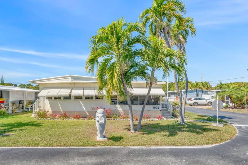 2 bedroom Mobile Home at 902 S Ruby Drive, Silver Shores (96.0), Key Largo — photo 5