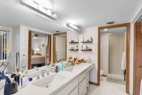 80450 Overseas Highway #Apt 106, Upper Matecumbe Key Islamorada FL - photo 18 of 35