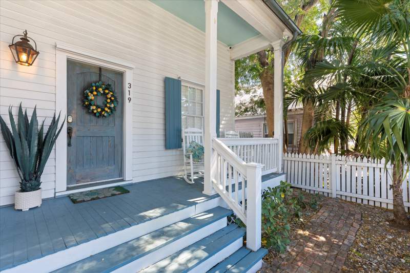 3 bedroom Single Family Residence at 319 Grinnell Street, Old Town - Unlisted (1.0), Key West — photo 3