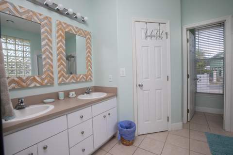 441 3Rd Street, Key Colony FL - photo 10 of 30