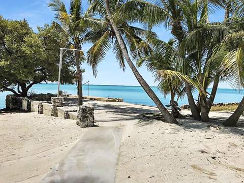 75131 Overseas Highway, Lower Matecumbe FL - photo 17 of 29