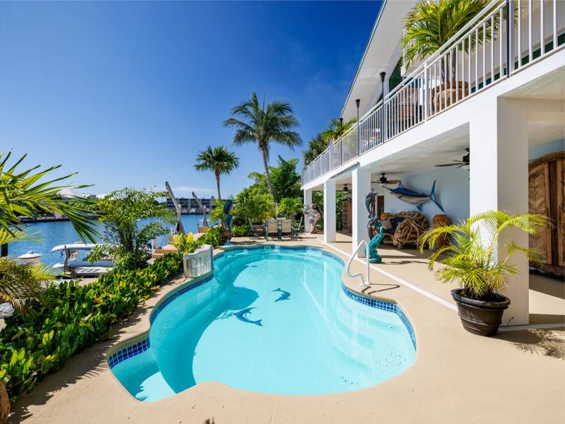4 bedroom Single Family Residence at 14 Avenue F, Coco Plum Beach (54.5), Marathon — photo 3