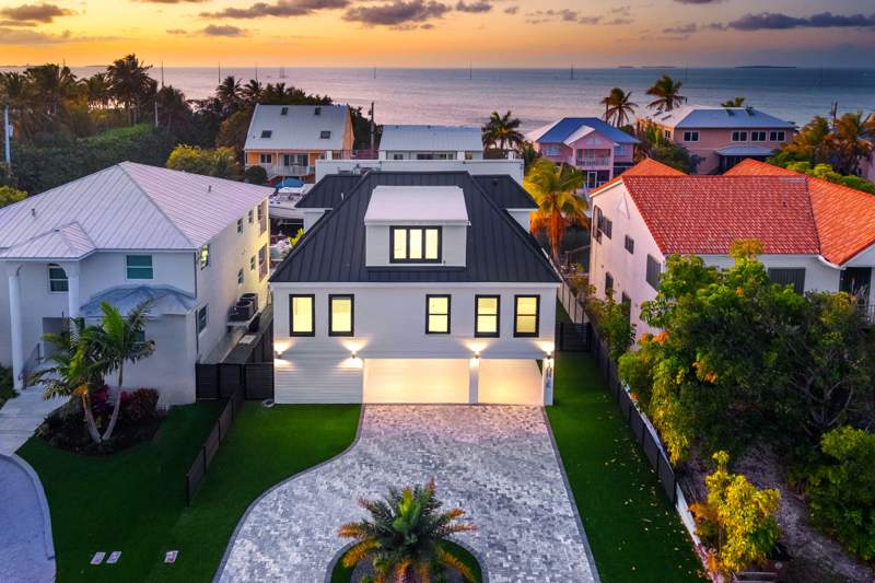 4 bedroom Single Family Residence at 3 Evergreen Avenue, Key Haven 10th Add (5.0), Key Haven — photo 5