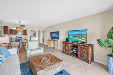 1001 W Ocean Drive #1-204, Key Colony FL - photo 9 of 50