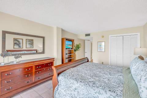 1001 W Ocean Drive #1-204, Key Colony FL - photo 20 of 50