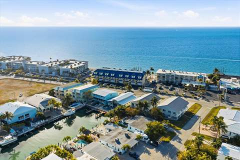 340-350 E Ocean Drive, Key Colony FL - photo 13 of 87