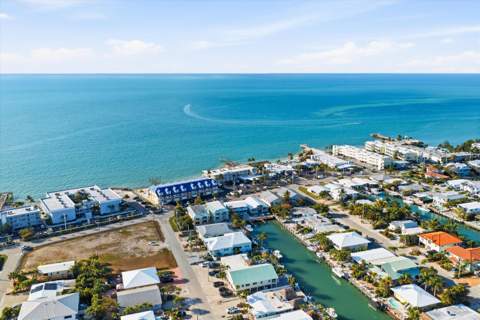 340-350 E Ocean Drive, Key Colony FL - photo 22 of 87