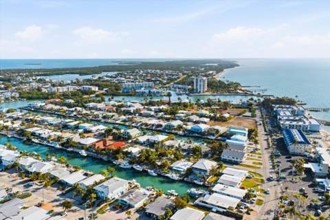 340-350 E Ocean Drive, Key Colony FL - photo 24 of 87