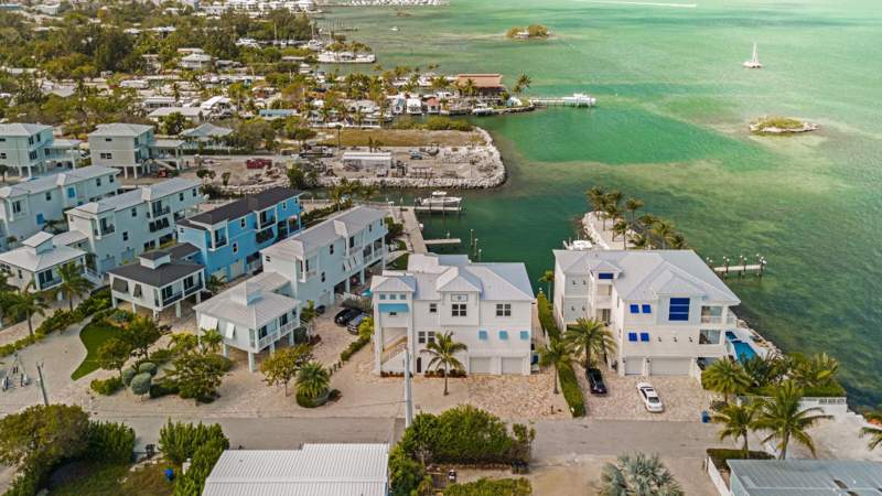 5 bedroom Single Family Residence at 865 50Th Street Gulf, Vaca Village (49.5), Marathon — photo 5