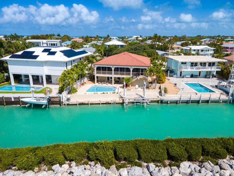 3 bedroom Single Family Residence at 250 W Seaview Circle, Plantation Island (61.0), Duck Key — photo 3