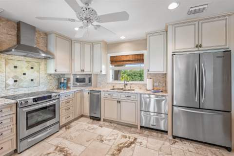 250 W Seaview Circle, Duck Key FL - photo 7 of 26