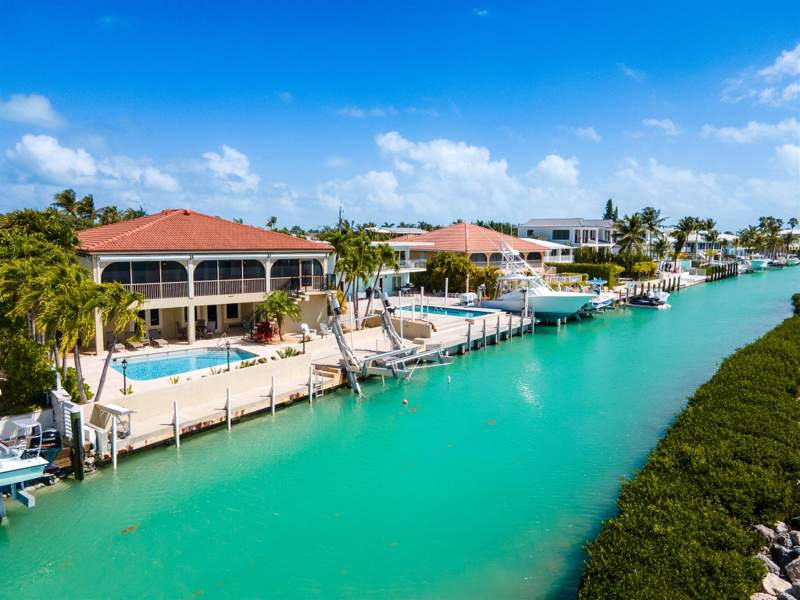 3 bedroom Single Family Residence at 250 W Seaview Circle, Plantation Island (61.0), Duck Key — photo 2