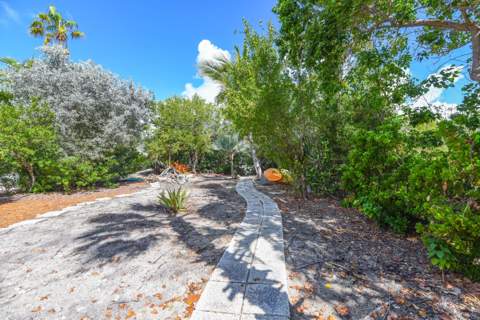 83 Sugarloaf Drive, Sugarloaf Key FL - photo 20 of 31