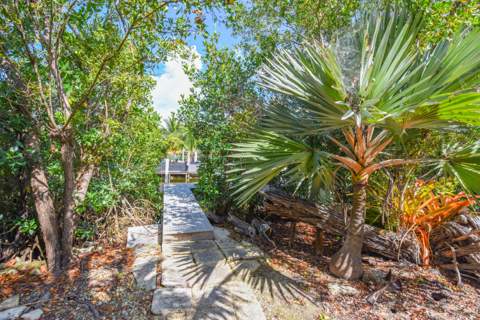 83 Sugarloaf Drive, Sugarloaf Key FL - photo 23 of 31