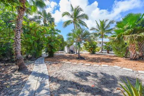 83 Sugarloaf Drive, Sugarloaf Key FL - photo 24 of 31