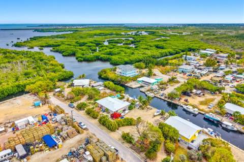 29534 Geraldine Street, Big Pine Key FL - photo 7 of 53