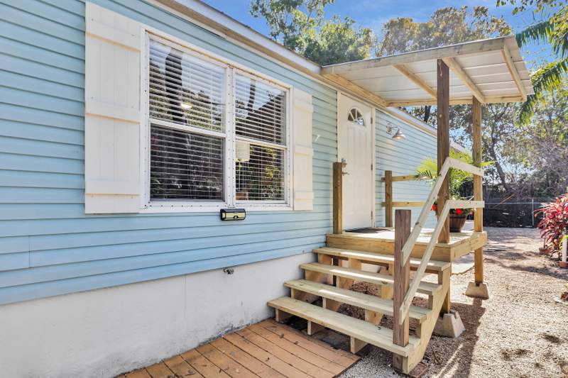 3 bedroom Mobile Home at 11 Oakwood Avenue, Largo Highlands (106.0), Key Largo — photo 4
