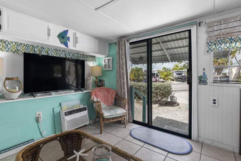 1 bedroom Mobile Home at 701 Spanish Main Drive #423, Venture Out (23.0), Cudjoe Key — photo 3