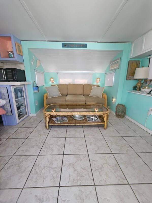 1 bedroom Mobile Home at 701 Spanish Main Drive #423, Venture Out (23.0), Cudjoe Key — photo 4