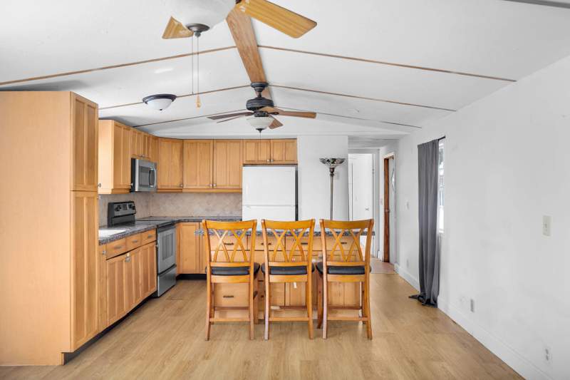 2 bedroom Mobile Home at 802 Largo Road, Lake Surprise Properties (106.0), Key Largo — photo 5