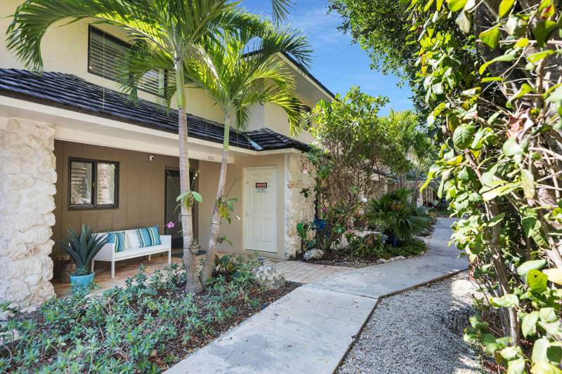 2 bedroom Condominium at 96000 Overseas Highway #Dd3 31' boat slip, Buttonwood Bay (96.0), Key Largo — photo 3