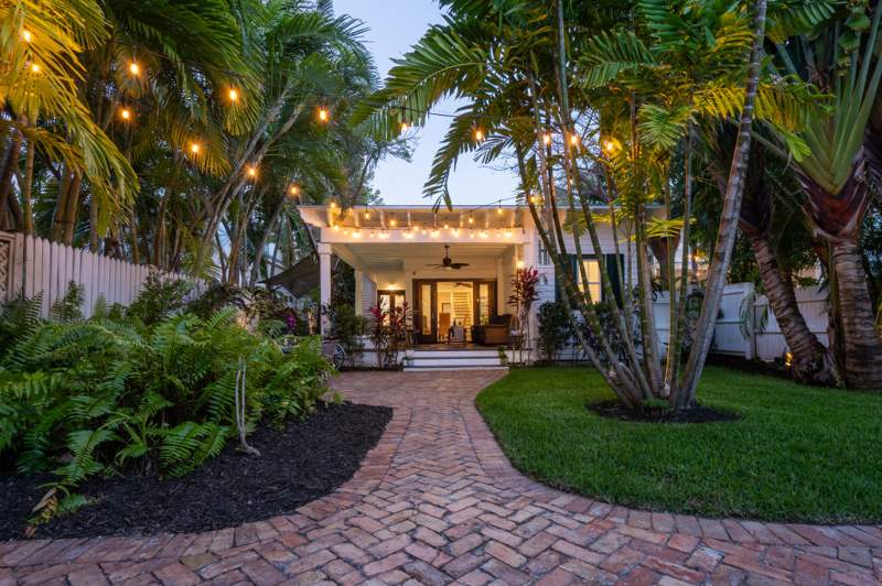 3 bedroom Single Family Residence at 1019 Eaton Street, Old Town - Unrecord (1.0), Key West — photo 5