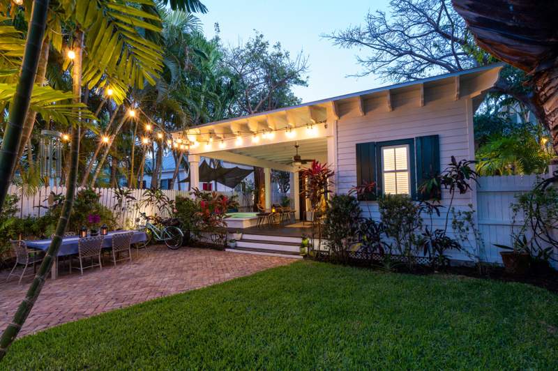 3 bedroom Single Family Residence at 1019 Eaton Street, Old Town - Unrecord (1.0), Key West — photo 3